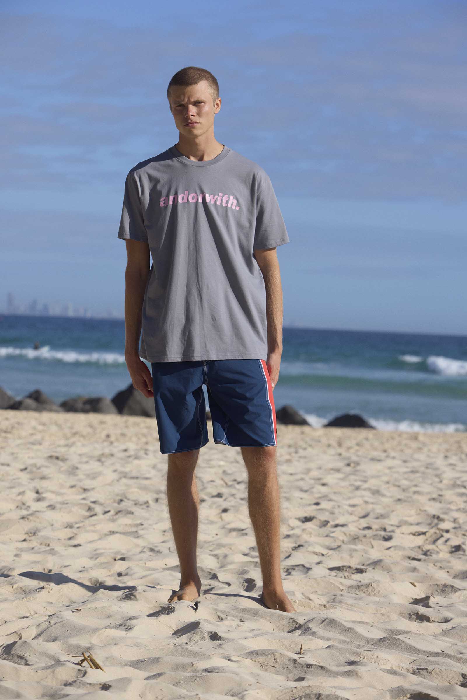 Statement Tee Gravel