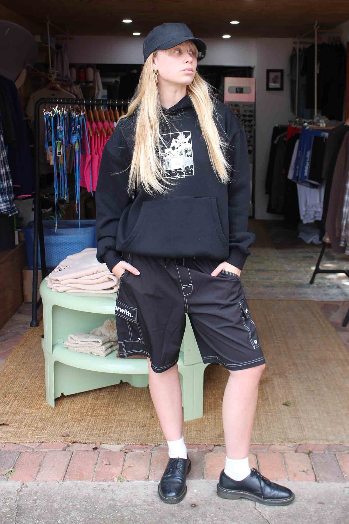 Garage Shop Box Fit Hoodie Black