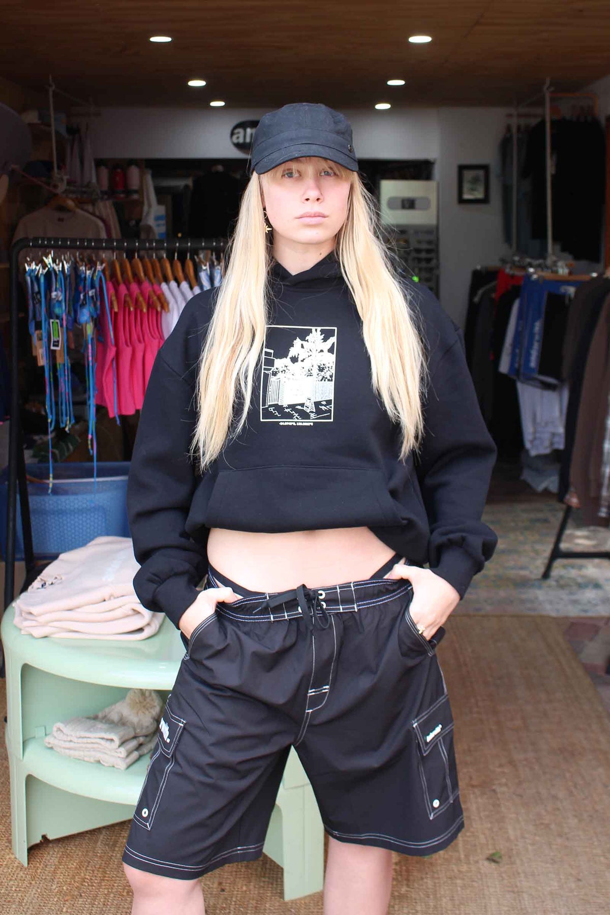 Garage Shop Box Fit Hoodie Black