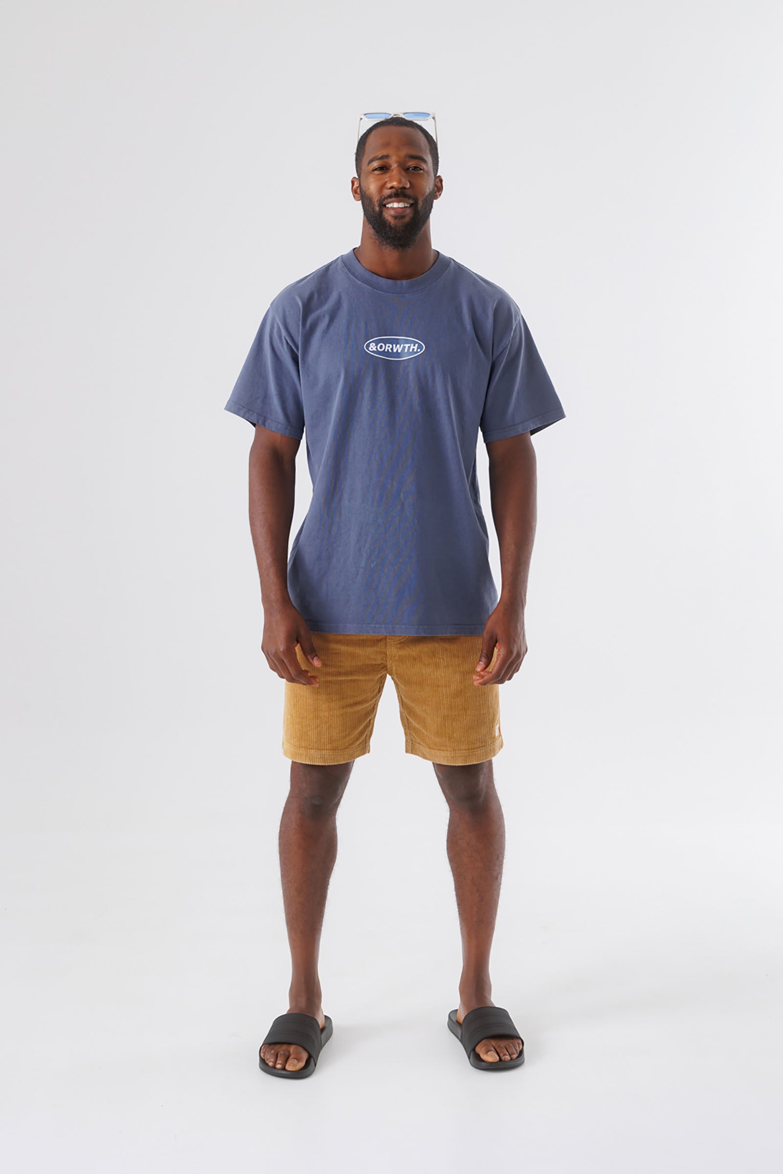 unisex-box-fit-tshirt-andorwith-surf-skate-wear