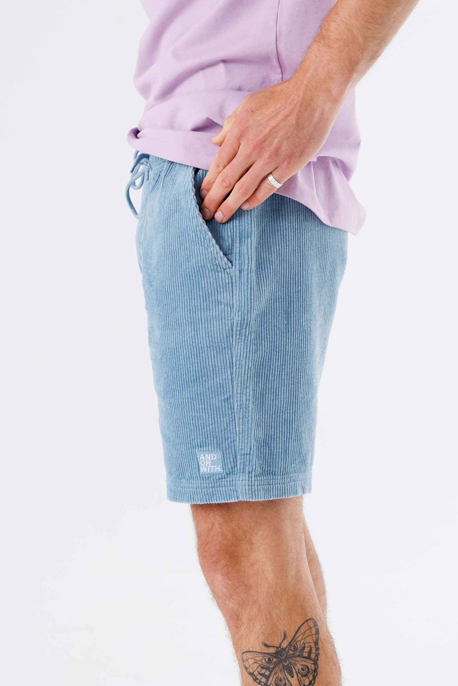 Corduroy-blue-shorts-andorwith-surf-skate-wear