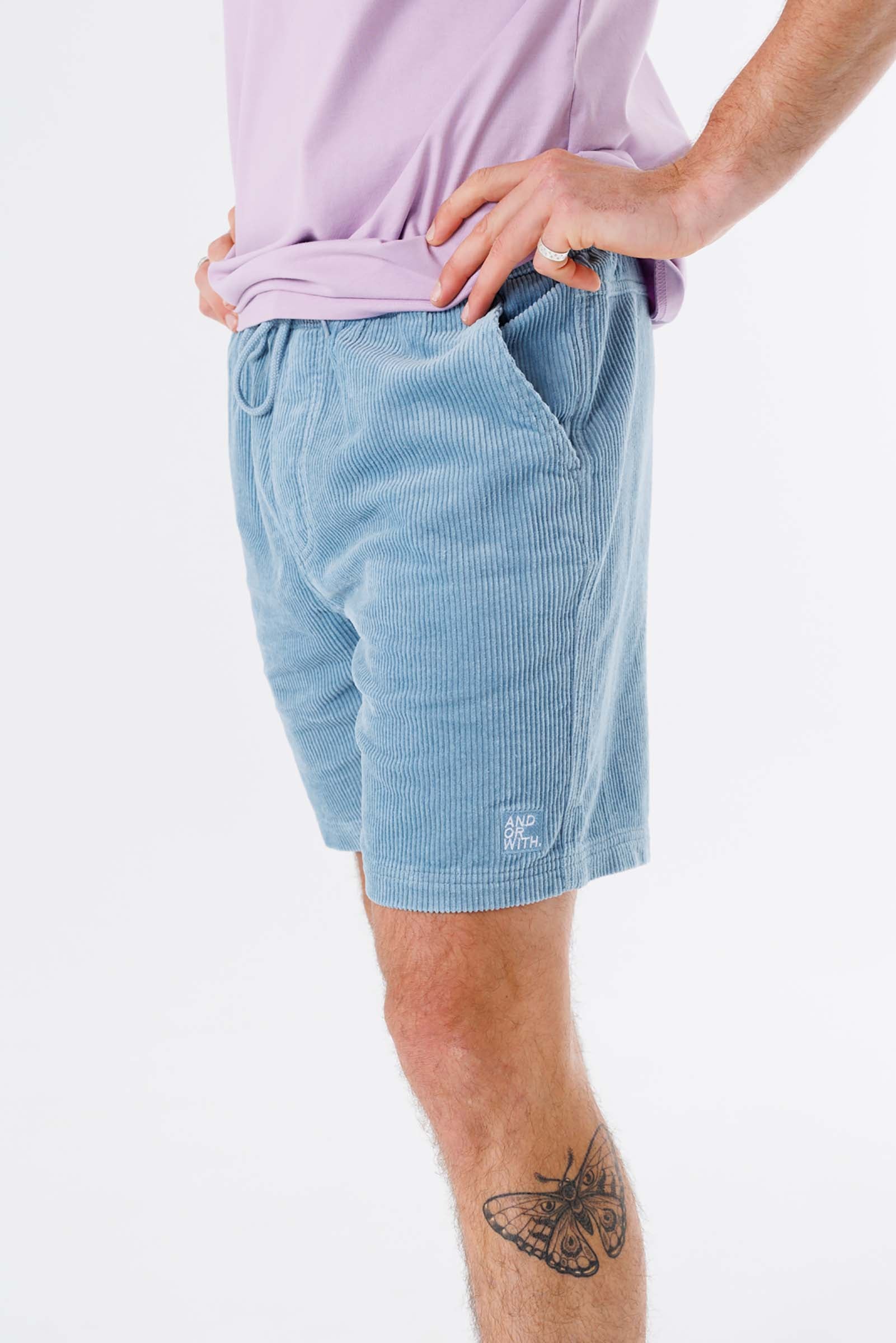 Corduroy-blue-shorts-andorwith-surf-skate-wear