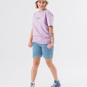 Corduroy-blue-shorts-andorwith-surf-skate-wear