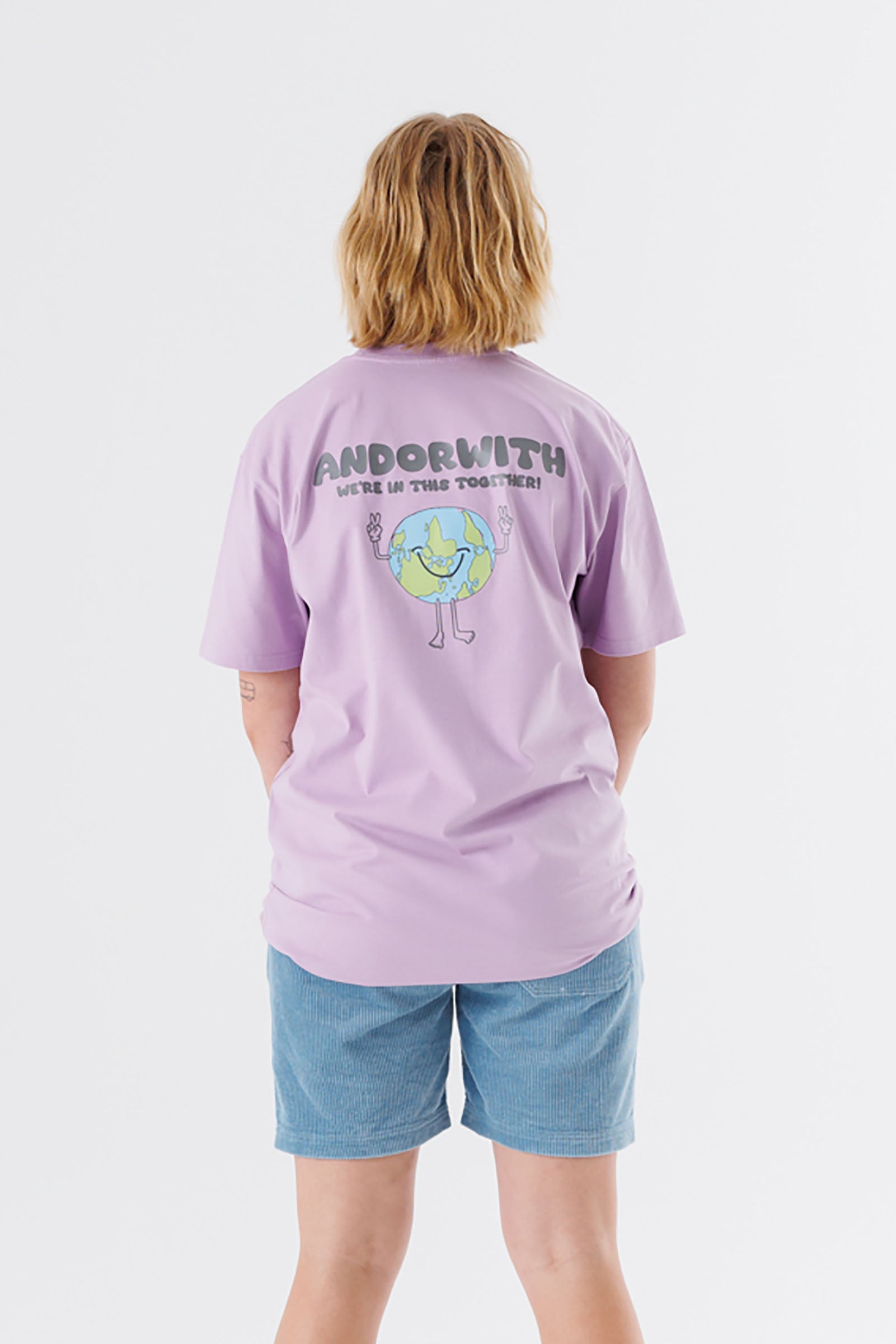 unisex-lavender-tshirt-andorwith-surf-skate-wear