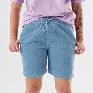 Corduroy-blue-shorts-andorwith-surf-skate-wear