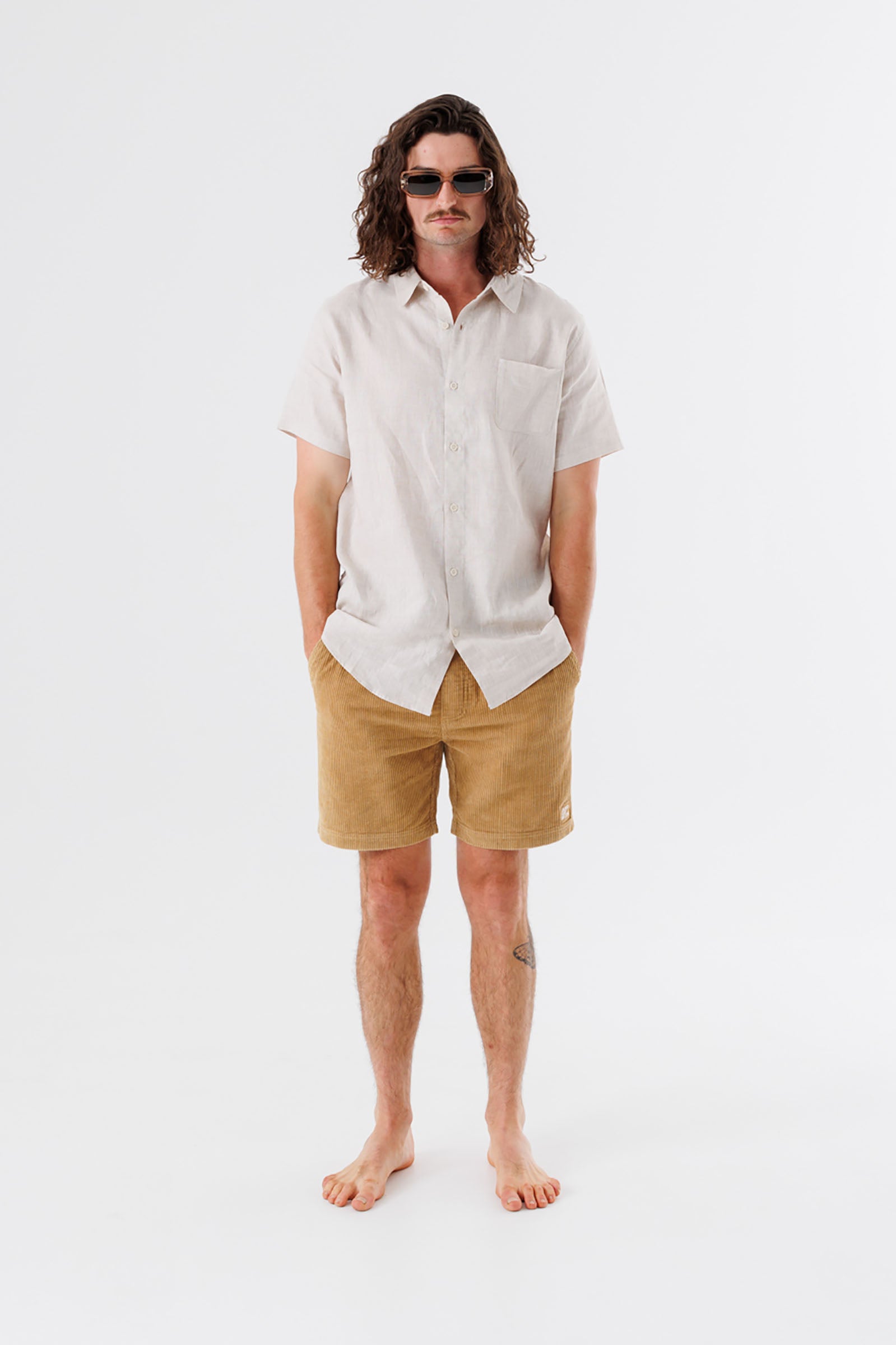 unisex-corduroy-shorts-brown-andorwith-surf-skate-wear