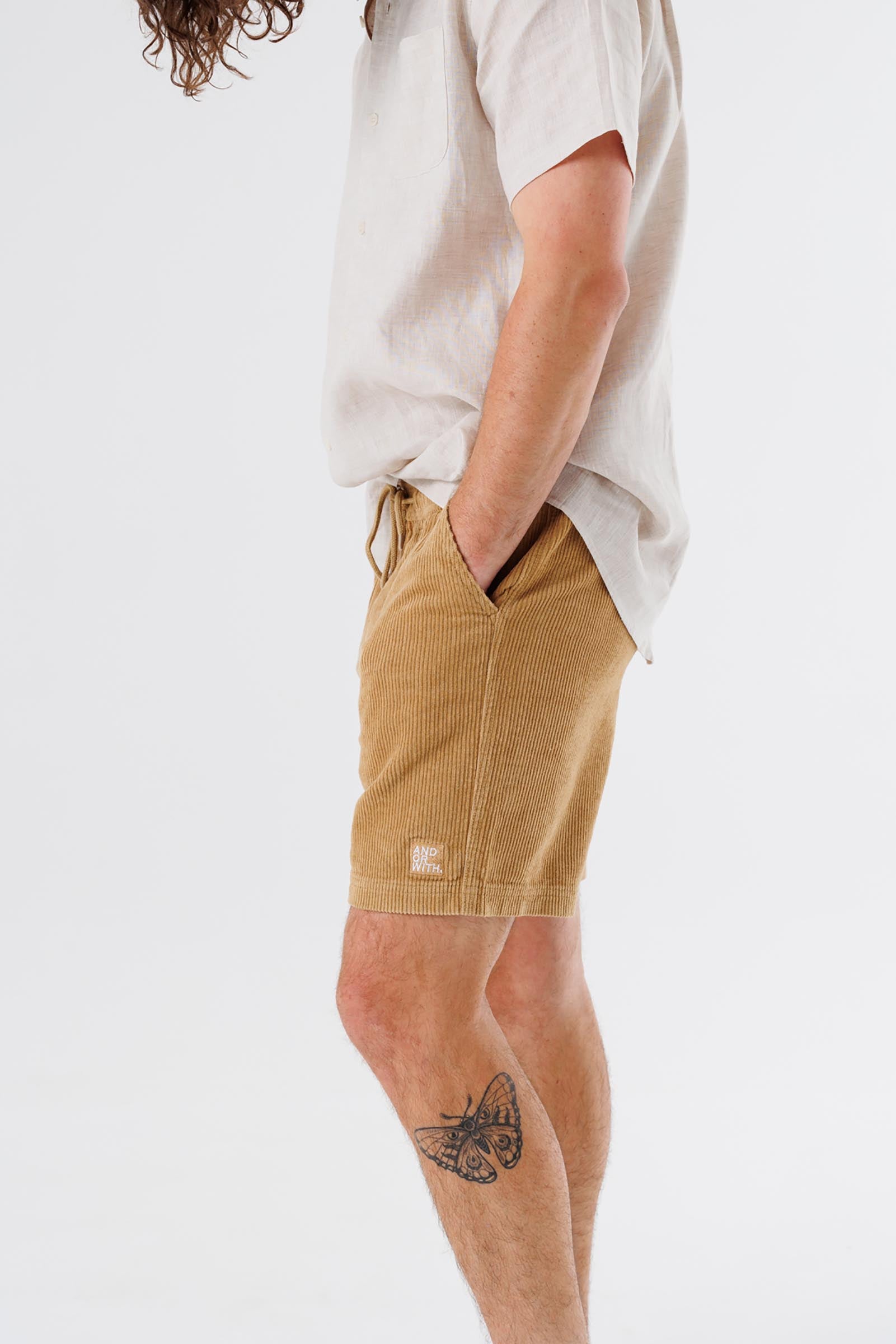 unisex-corduroy-shorts-brown-andorwith-surf-skate-wear