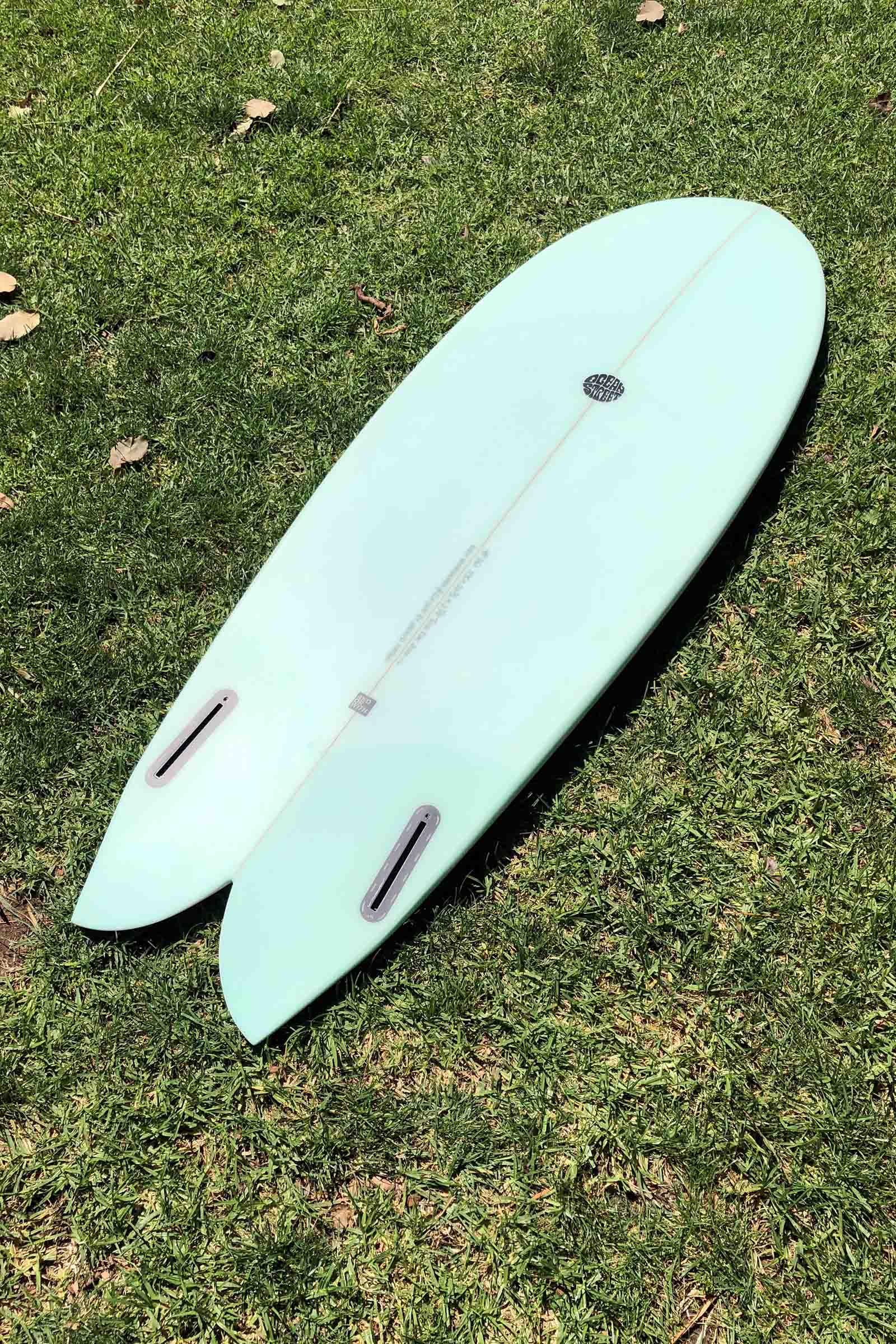 OSS/ANDORWITH 5'5" Twin Fin Fish Mint