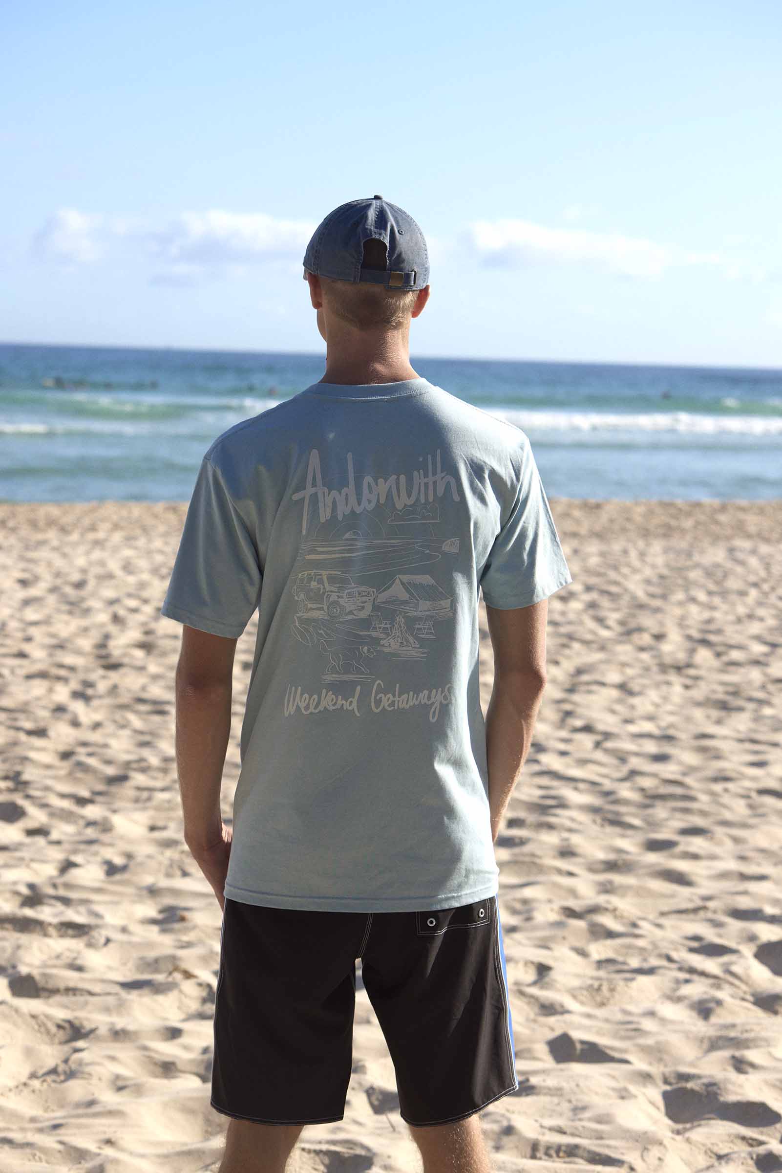 Weekend Getaways Tee Pale Blue