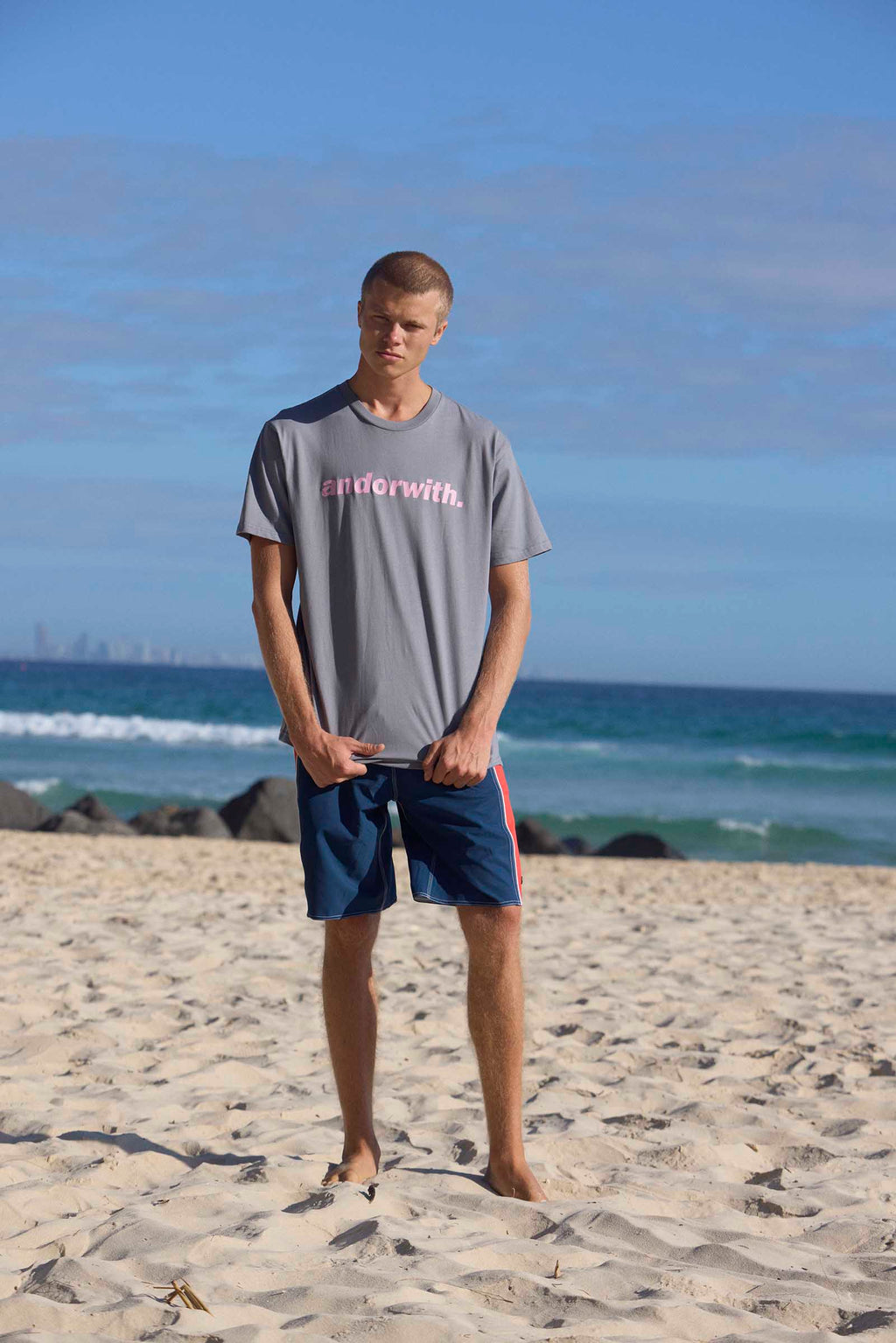 Statement Tee Gravel