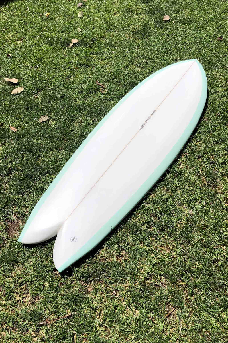 OSS/ANDORWITH 5'5" Twin Fin Fish Mint