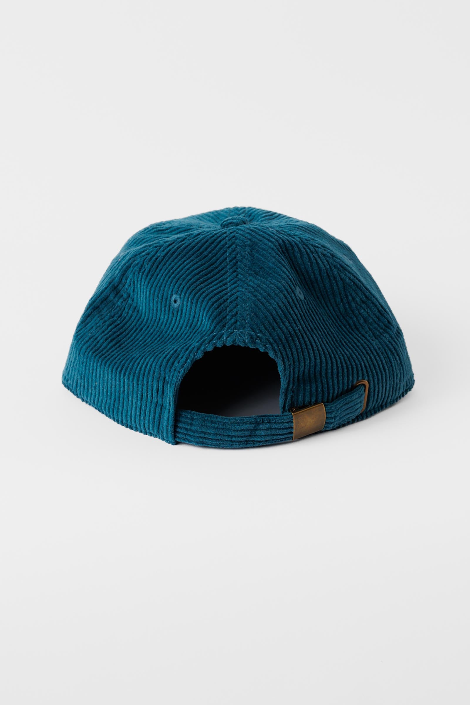 corduroy-cap-aqua-andorwith-surf-skate-wear