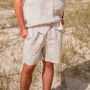 cream-linen-shorts-andorwith-Australia