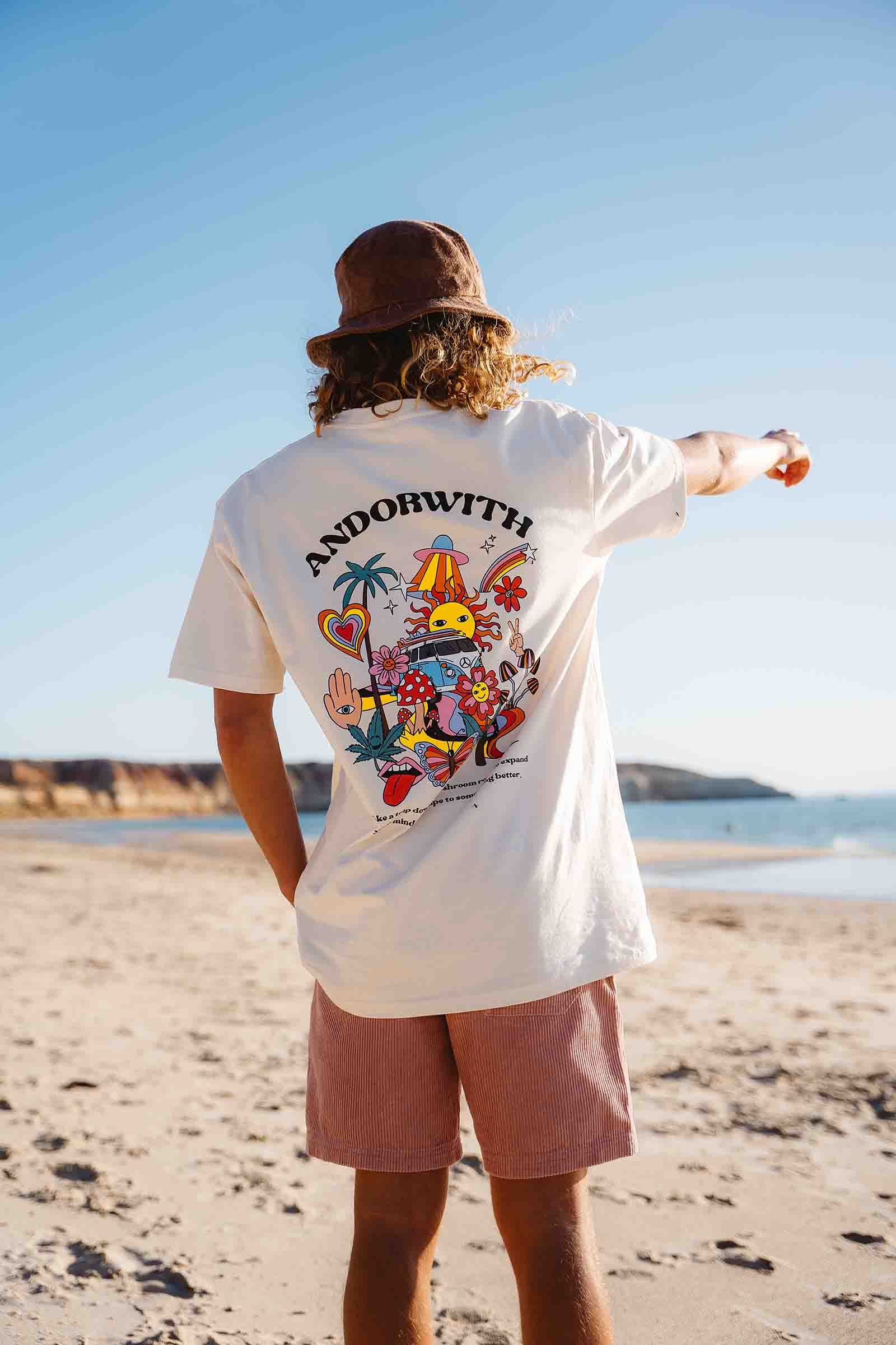 unisex-cream-tshirt-andorwith-surf-skate-wear