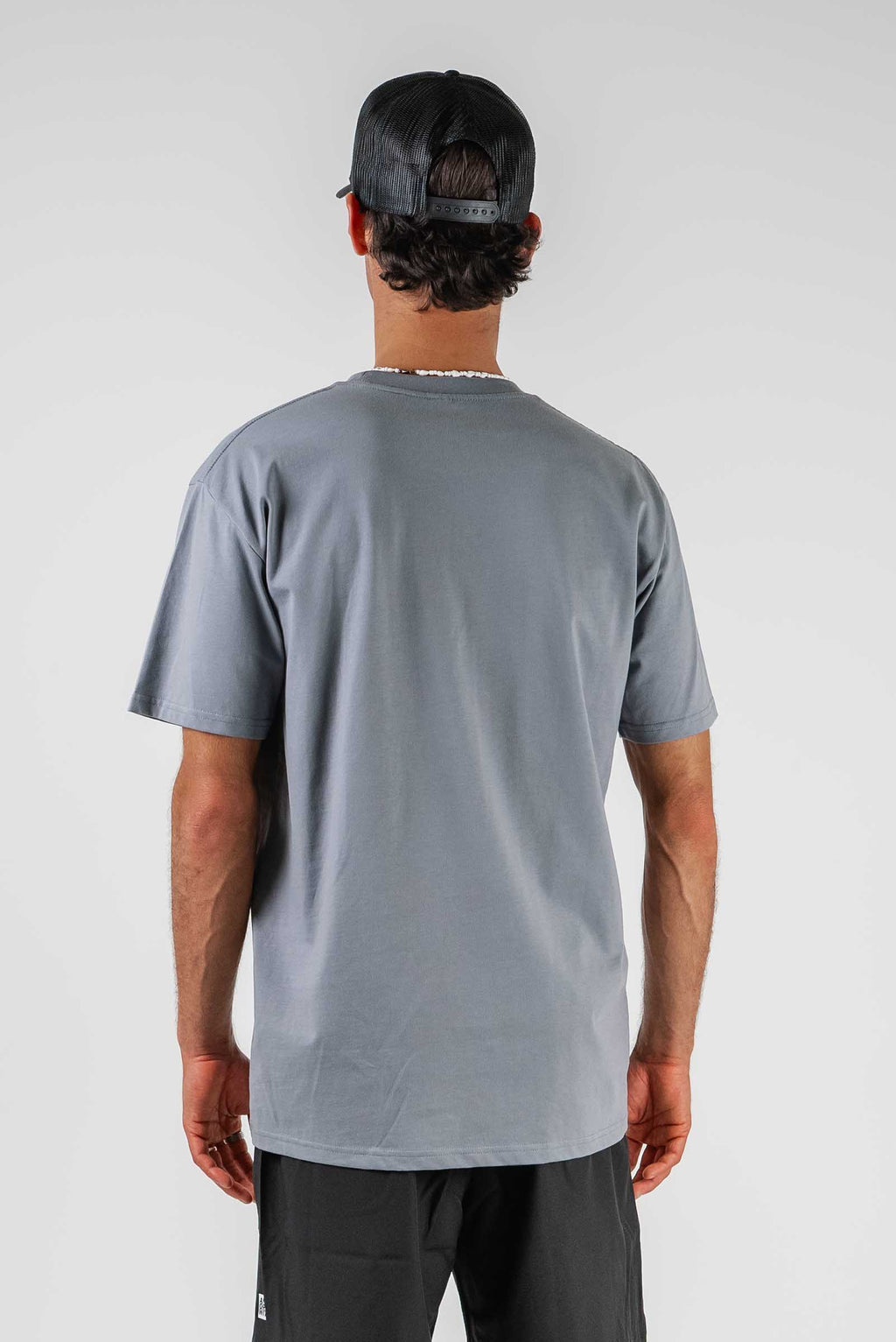 Statement Tee Gravel