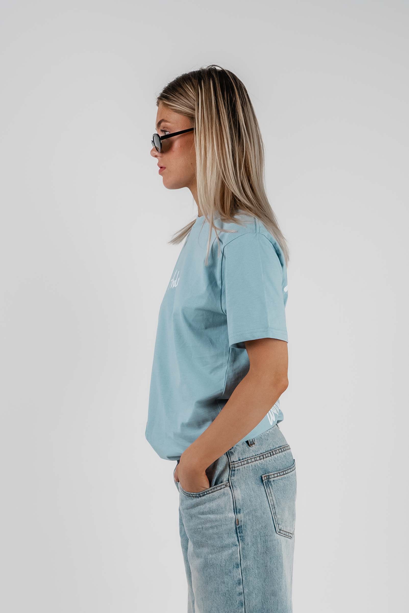 Weekend Getaways Tee Pale Blue