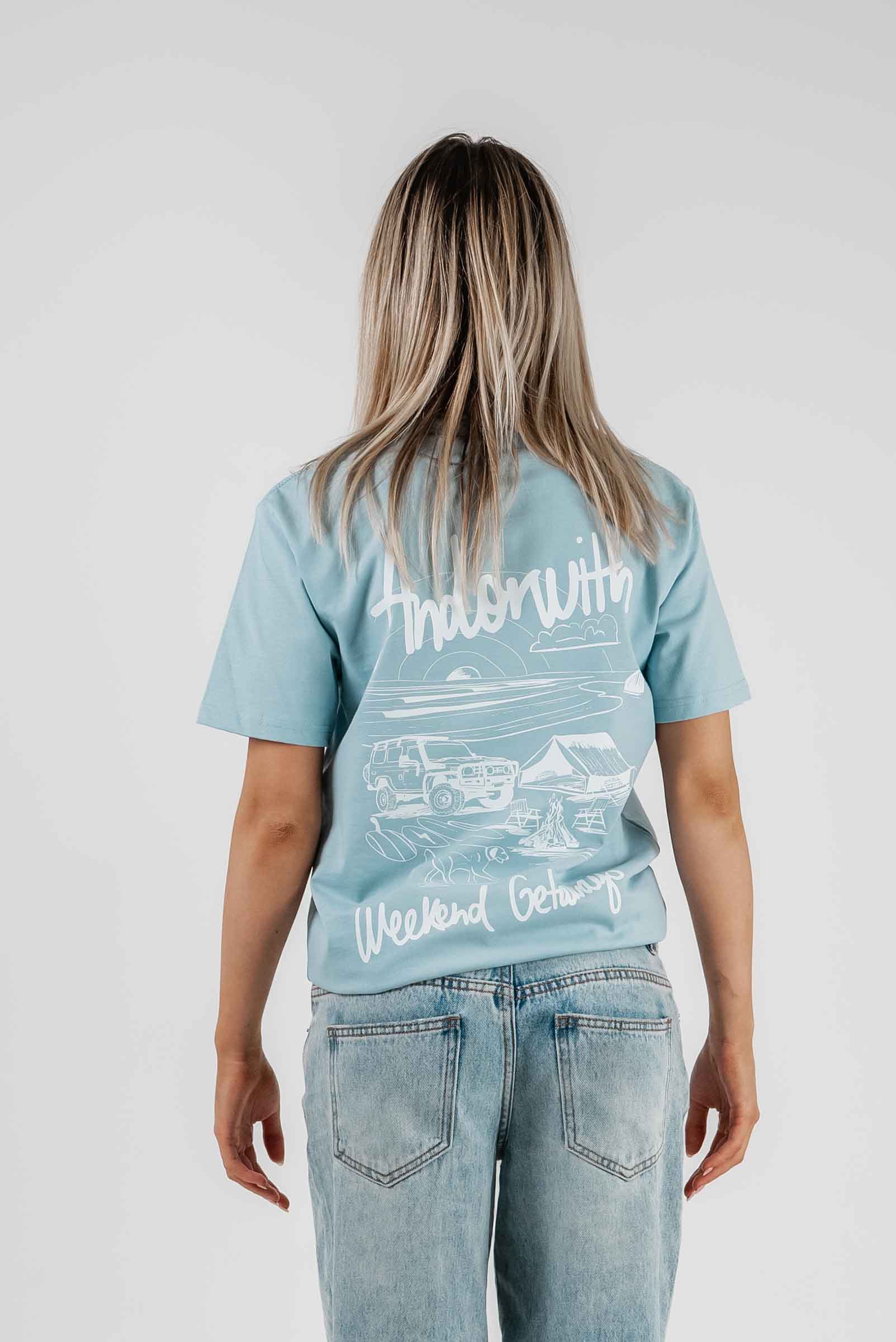 Weekend Getaways Tee Pale Blue