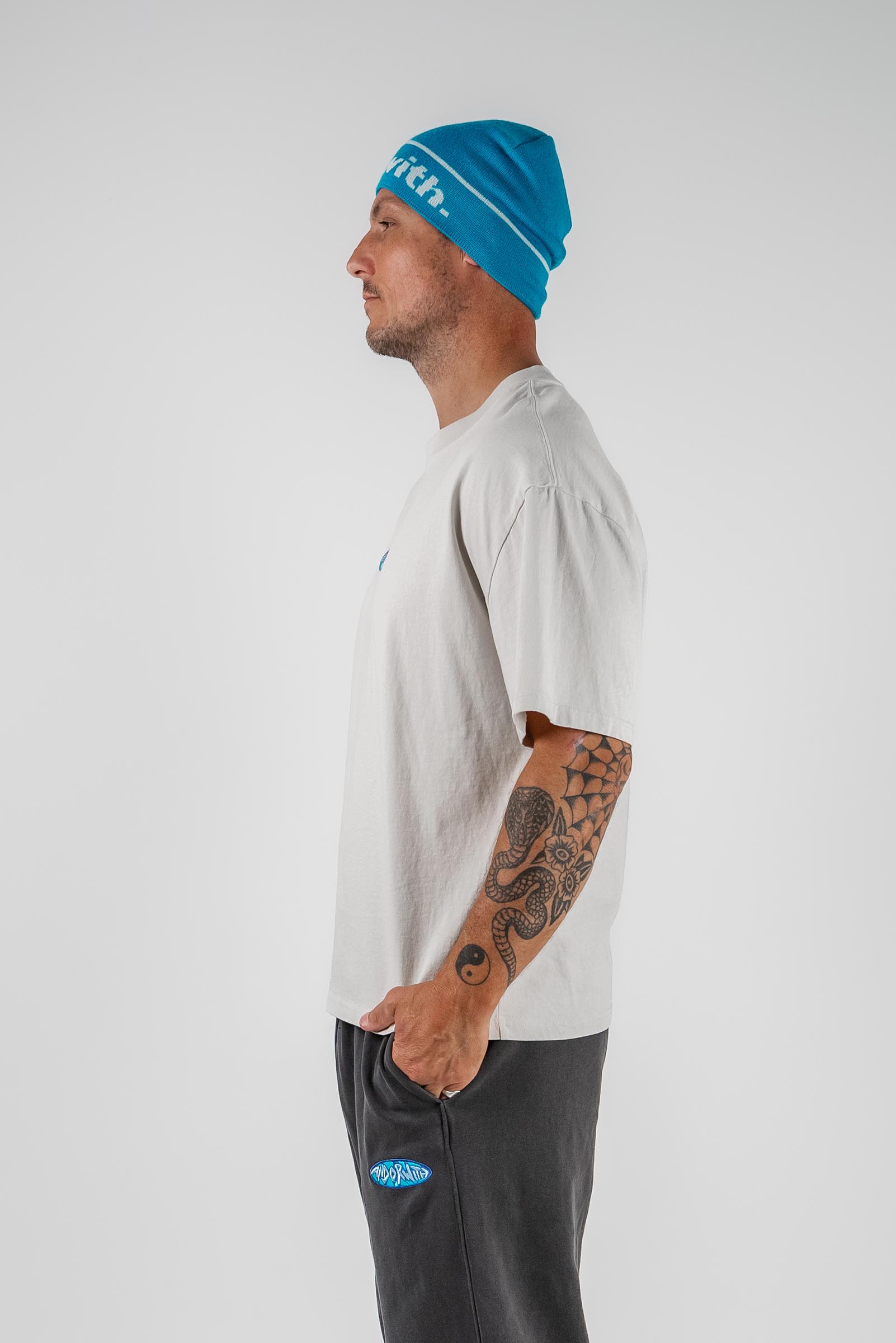 Shield Box Fit Tee Bone