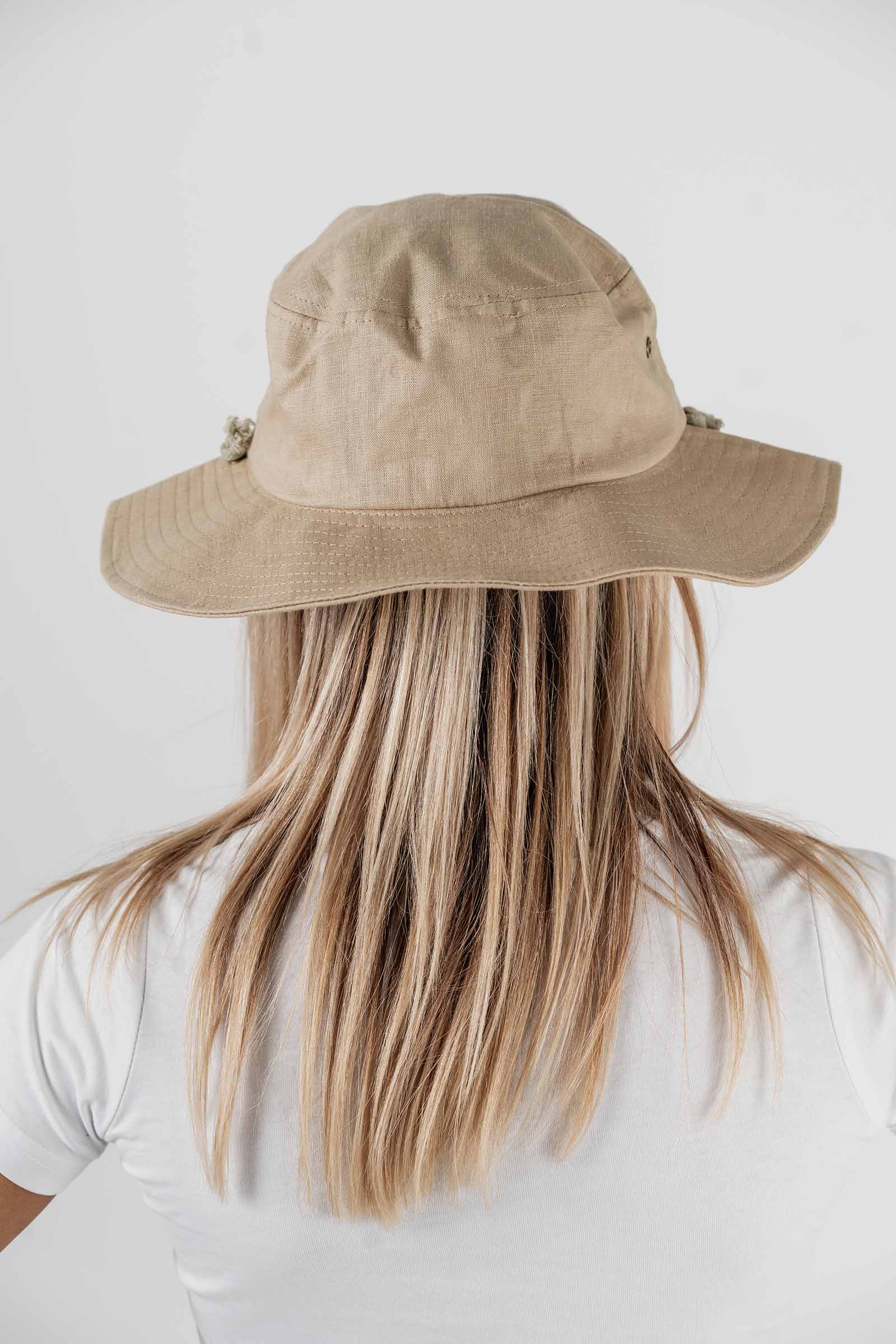 Logo Hemp Bucket Hat Tan
