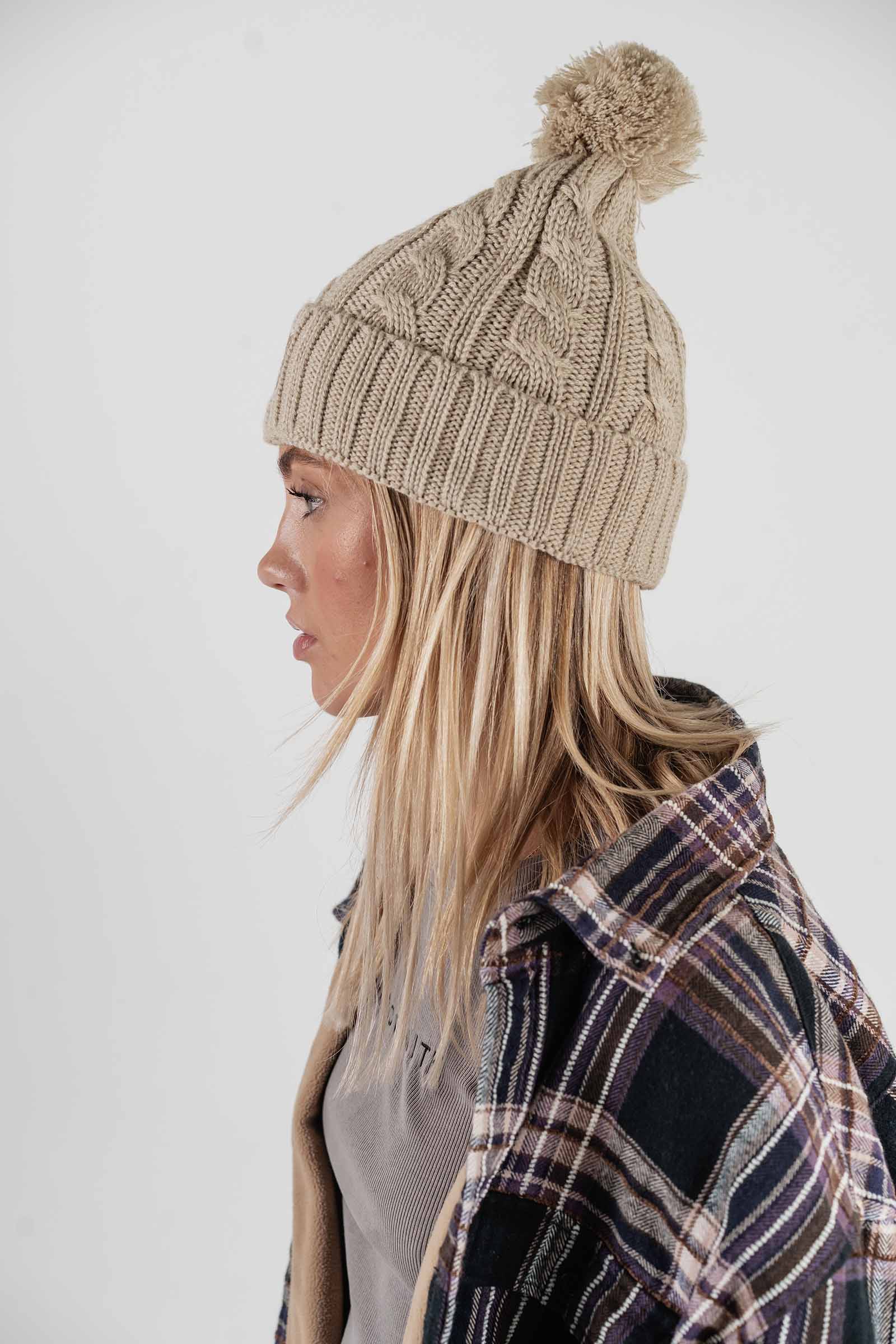 Cable Knit Pom Pom Beanie Cream