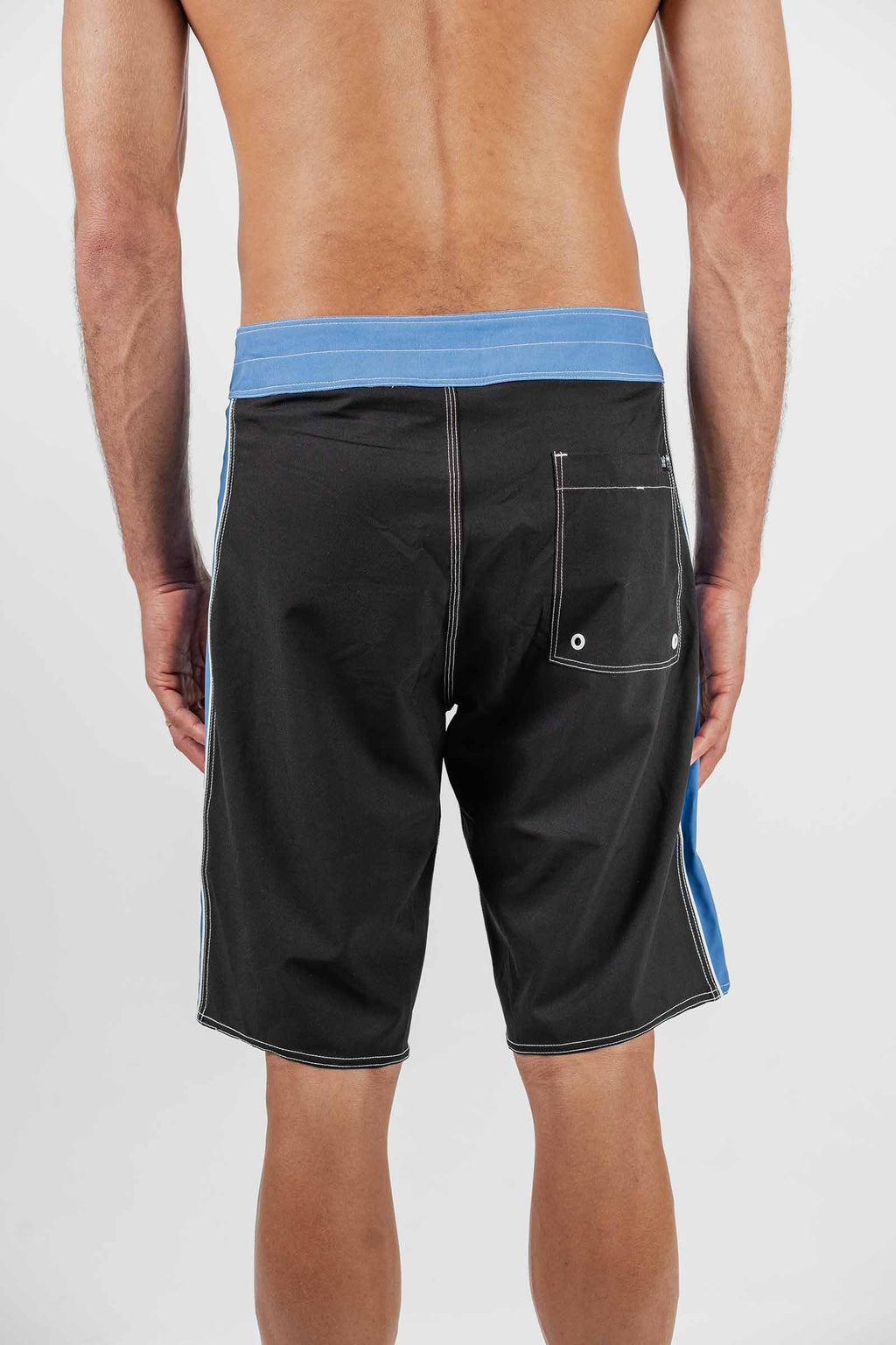 Statement Surf 20" Boardshort Black/Blue