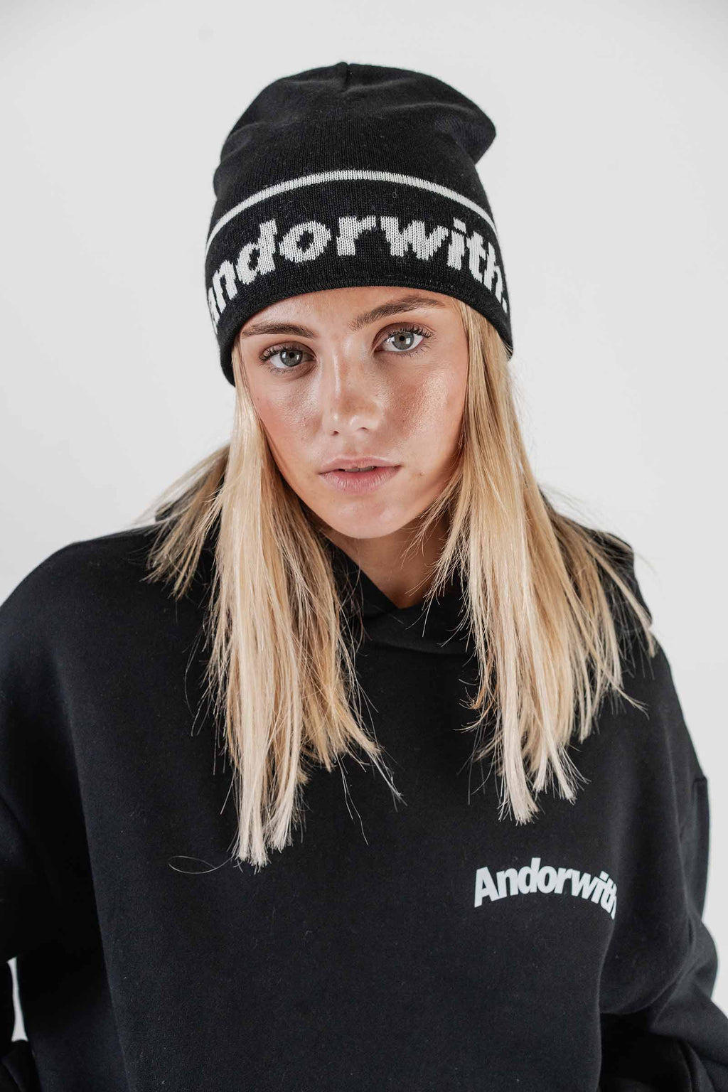 Statement Cuffless Beanie Black