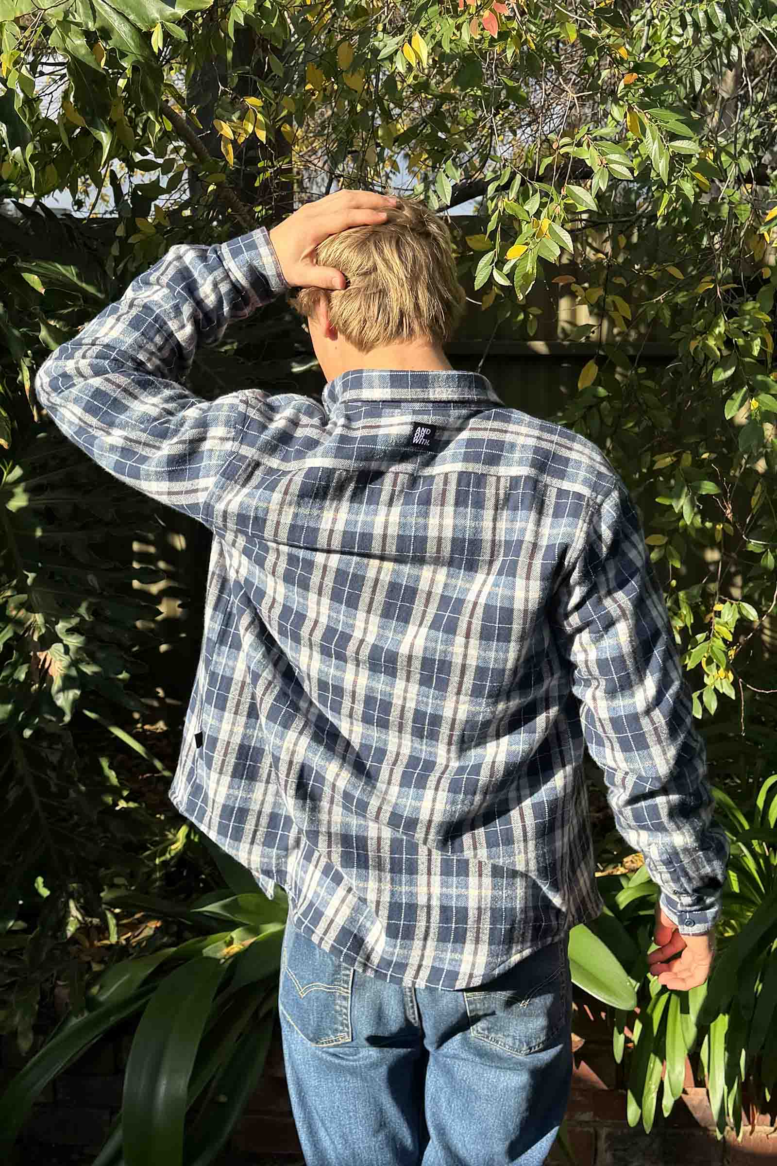 Beached Out Flannel Overshirt Navy / Blue