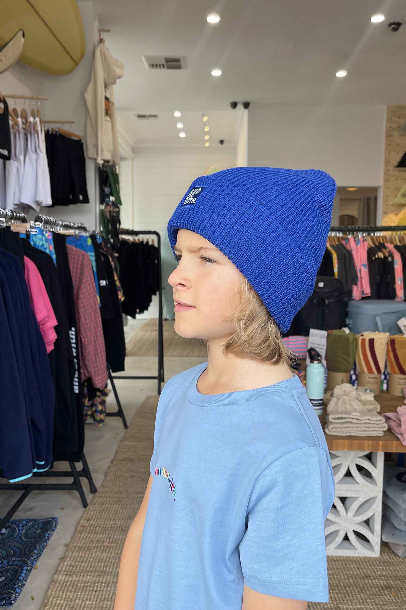 kids-beanie-andorwith-surf-skate-wear