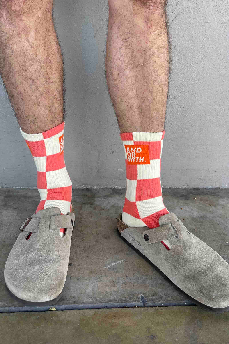 check-socks-andorwith-surf-skate-wear