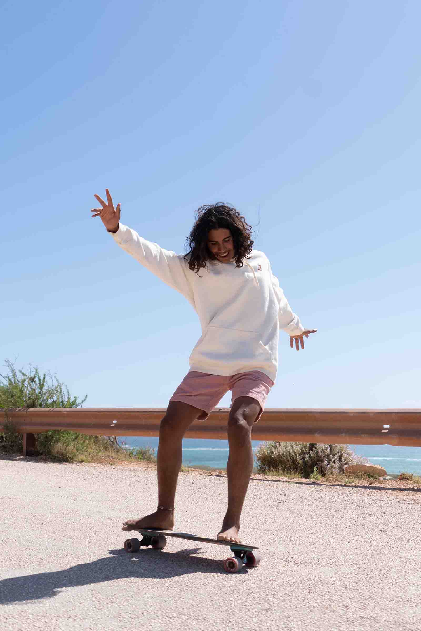 unisex-cream-hood-hoody-jumper-andorwith-surf-skate-wear