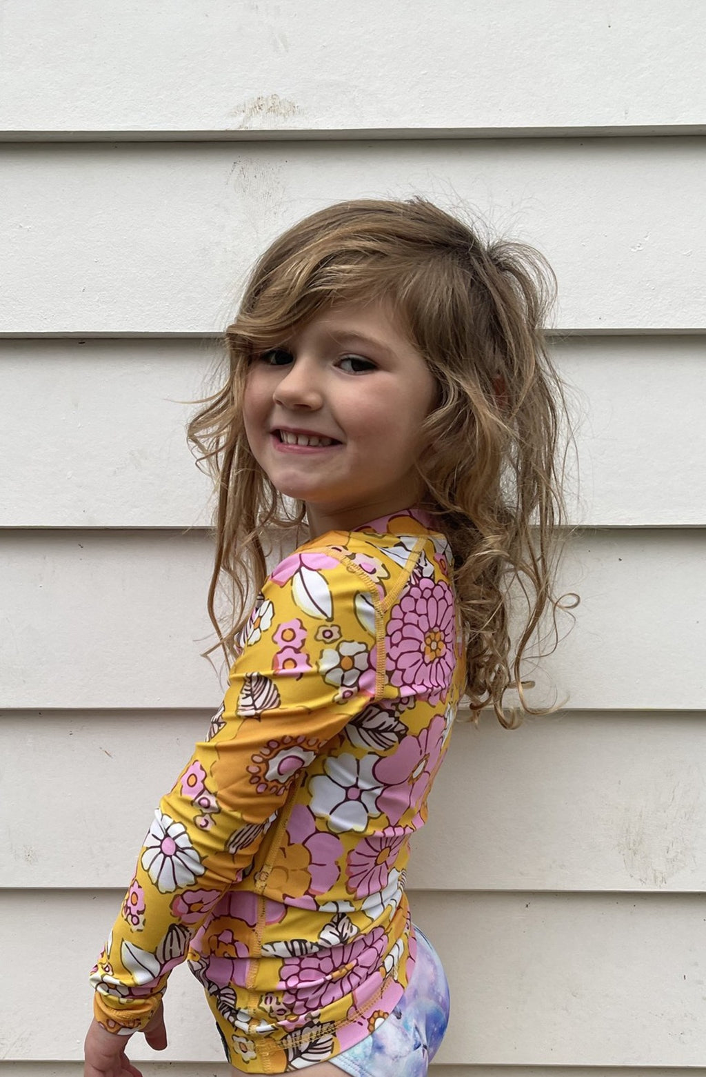 long sleeve-rashie-rash vest-recycled-andorwith-kids-surf-wear