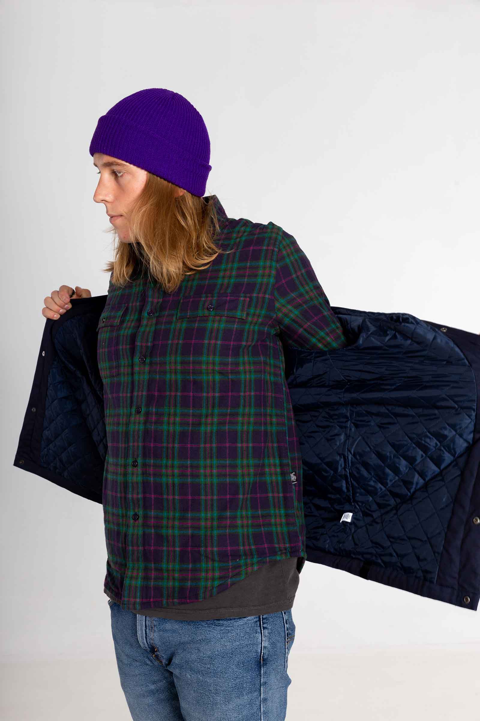 quilted-jacket-navy-andorwith-surf-skate-wear-fashion