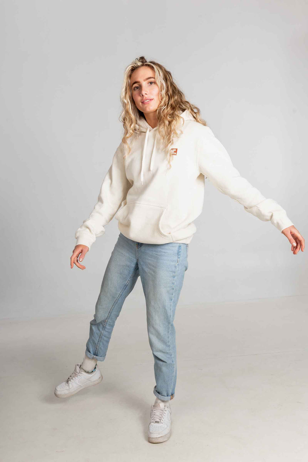 unisex-cream-hood-hoody-jumper-andorwith-surf-skate-wear